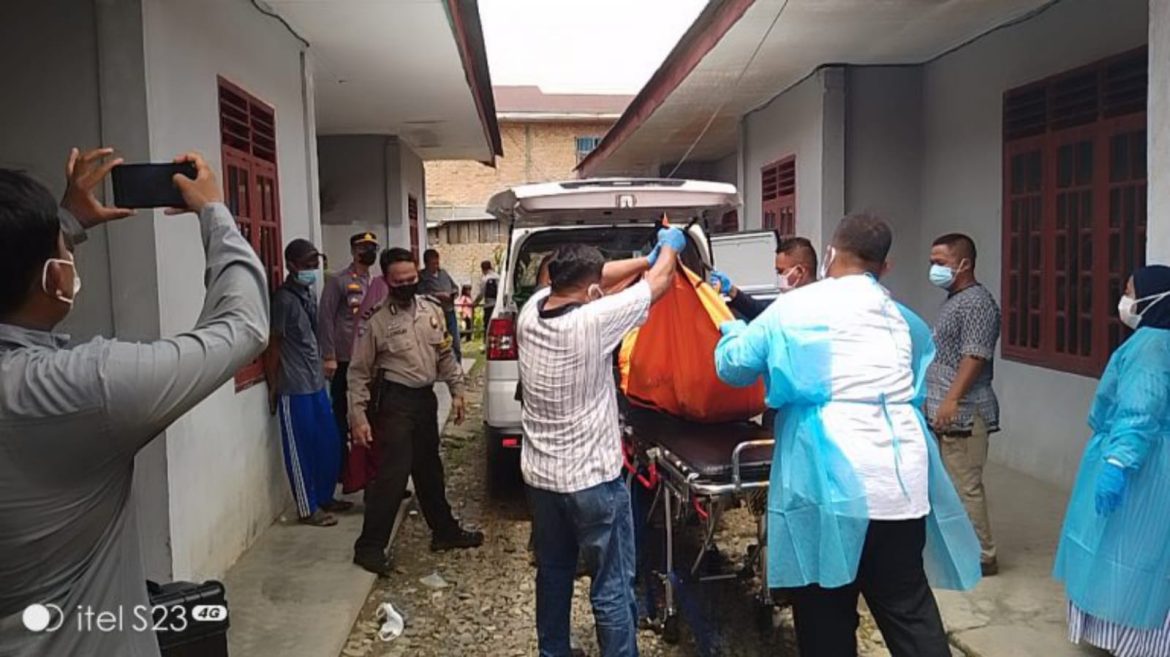 Kapolsek Ujungbatu Turun Langsung ke TKP Atas Penemuan Mayat di Jalan Garuda Ujungbatu