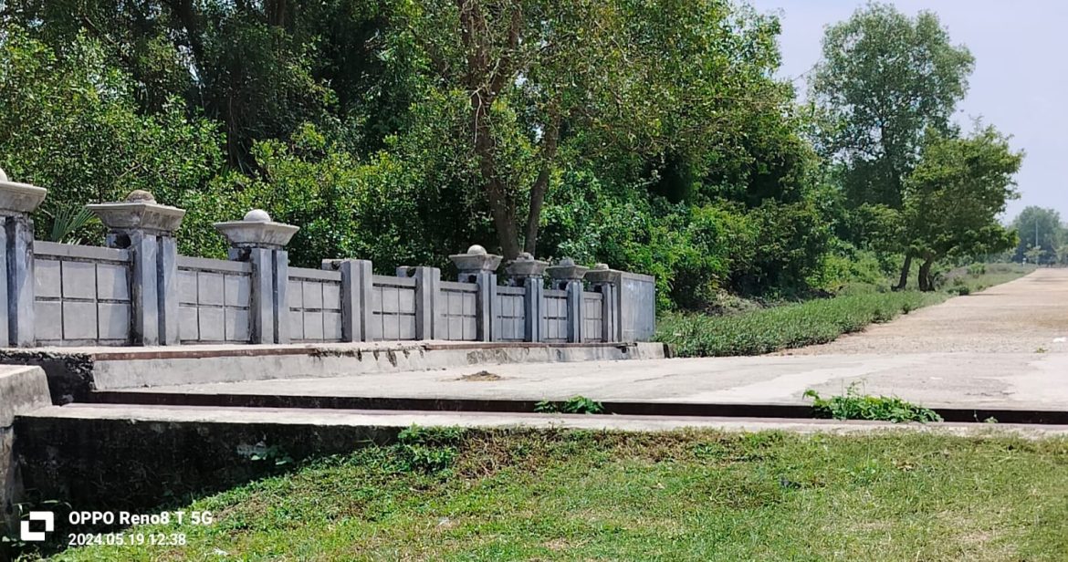 Gagal Konstruksi, Bupati Rohil Tinjau Pembangunan Jembatan Parit Atmo Bagansiapiapi yang Hampir Rubuh