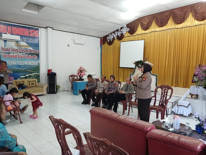 Tim Minggu Kasih Polresta Pekanbaru bersama jajaran tampung dan tindak lanjut Keluhan Warga