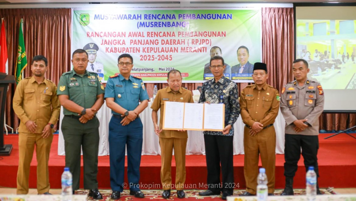 Pansus III DPRD Kepulauan Meranti gelar Uji Publik Ranperda Pemberdayaan, Pengembangan dan Perlindungan dan Pelaku Koperasi dan UMKM