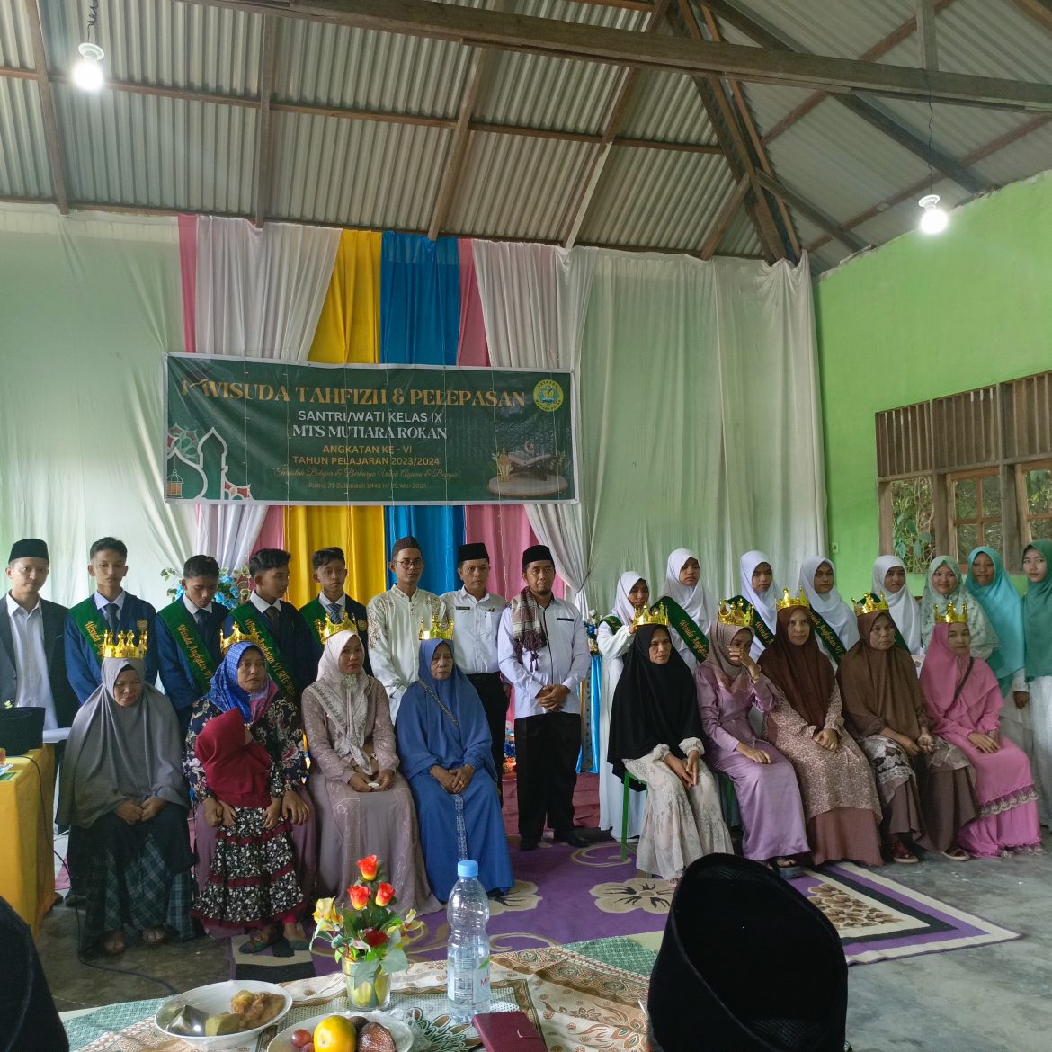 Wisuda Tahfizh dan Pelepasan Santri/Santriwati Kelas IX MTS Mutiara Rokan Angkatan ke VI