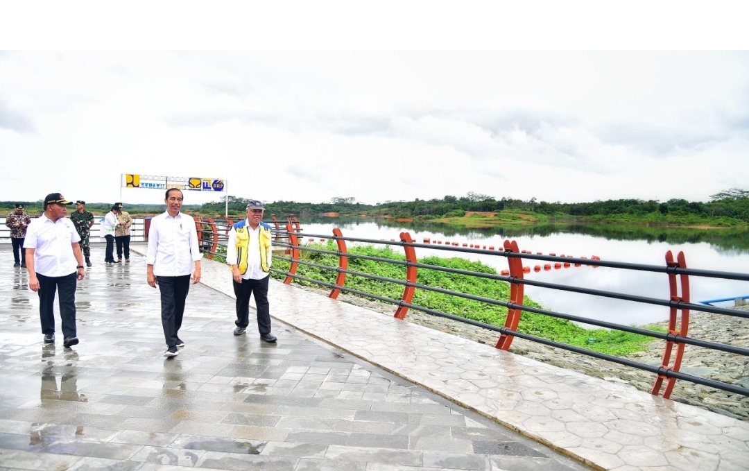 Presiden Jokowi Meresmikan Bendungan Sepaku Semoi, Yang Terletak di Kabupaten Panajam Paser Utara