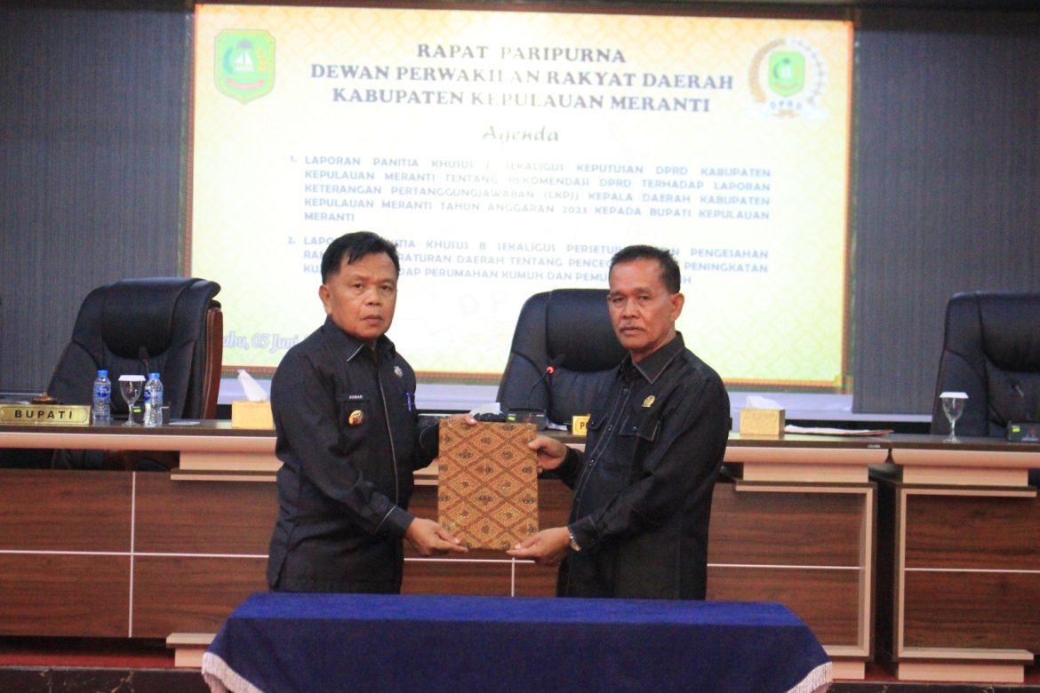 DPRD Kepulauan Meranti Gelar Paripurna Laporan Pansus LKPj dan Laporan Akhir Pansus B