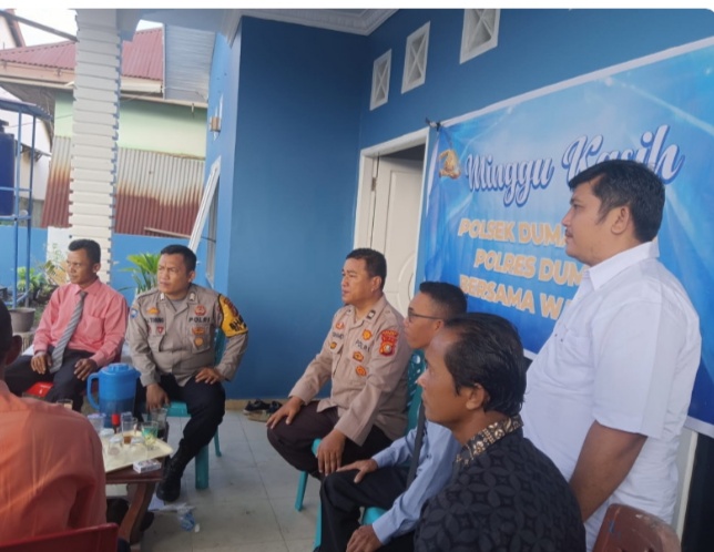 Polsek Dumai Kota laksanakan Program Minggu Kasih Sambangi Jemaat HKI dan Masyarakat Sukajadi 
