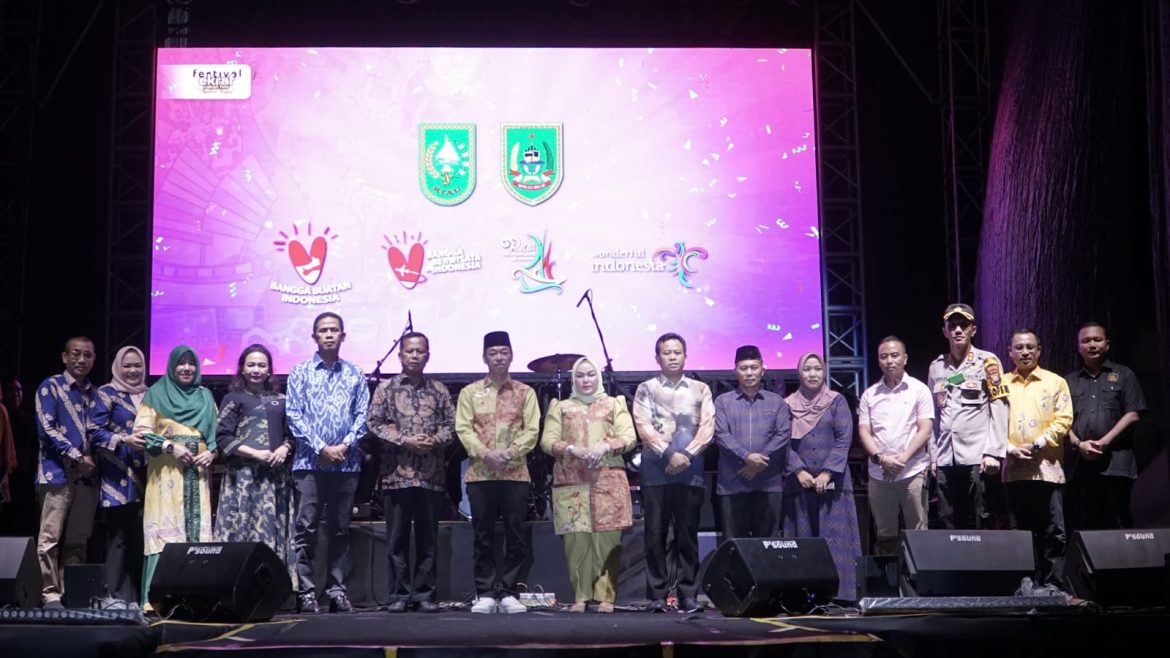 Bupati Rohil Resmi Buka Festival Ekraf Kemilau Bagan