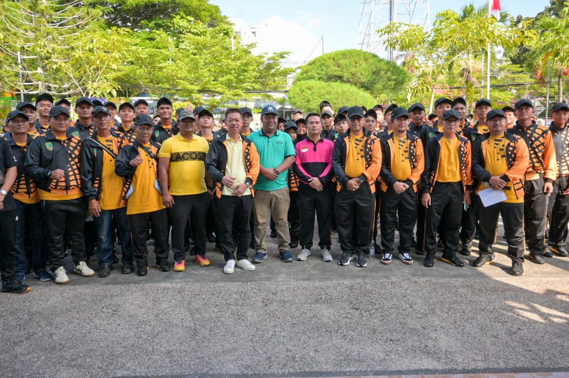 Lepas Kontingen Popda Riau ke-XVl, Bupati Rohil Targetkan Juara Umum
