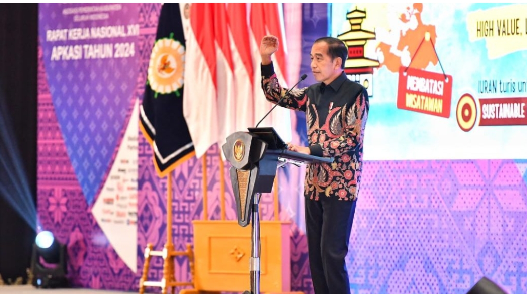 Presiden Jelaskan Tantangan Bangsa dan Upaya Penguatan Daya Saing Nasional pada Rakernas XVI APKASI