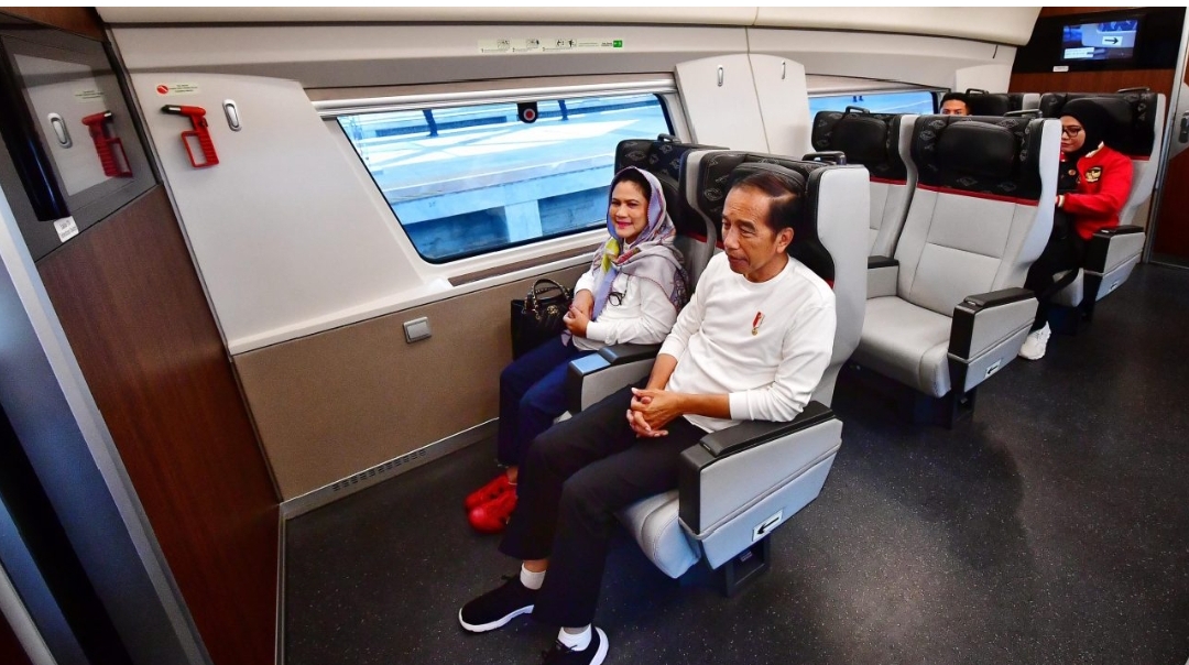 Naik Whoosh ke Bandung, Presiden dan Ibu Iriana akan Buka Piala Presiden 2024