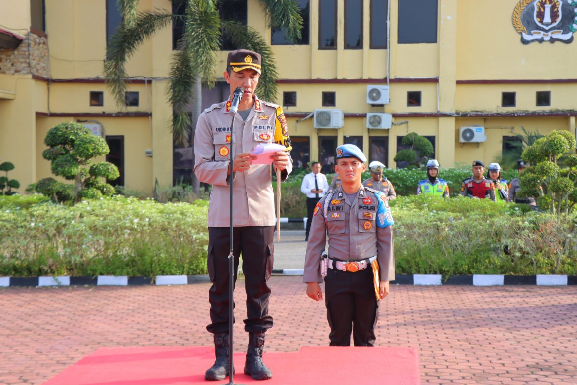 Apel Gelar Pasukan Dipimpin Oleh Kapolres Rohil AKBP Andrian Pramudianto Dalam Rangka Ops Patuh Lancang Kuning 2024