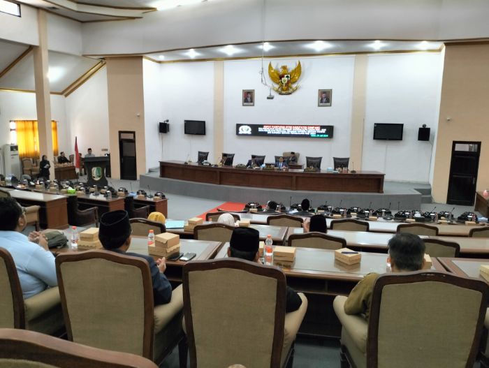 DPRD Sampang Gelar Rapat Paripurna RJPD, Raperda BUMDes dan Aset Desa