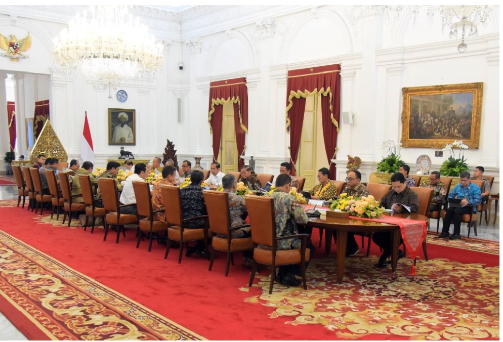Presiden Gelar Rapat Kabinet Bahas Penanganan Mpox dan Persiapan IAF