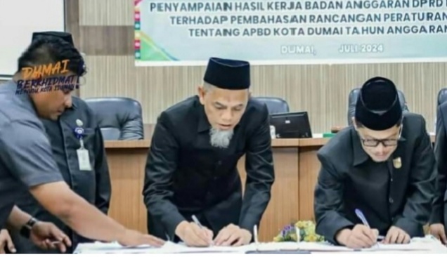 Ketua DPRD Kota Dumai Suprianto Langsung Pimpin Rapat Pembahasan Raperda APBD 2025