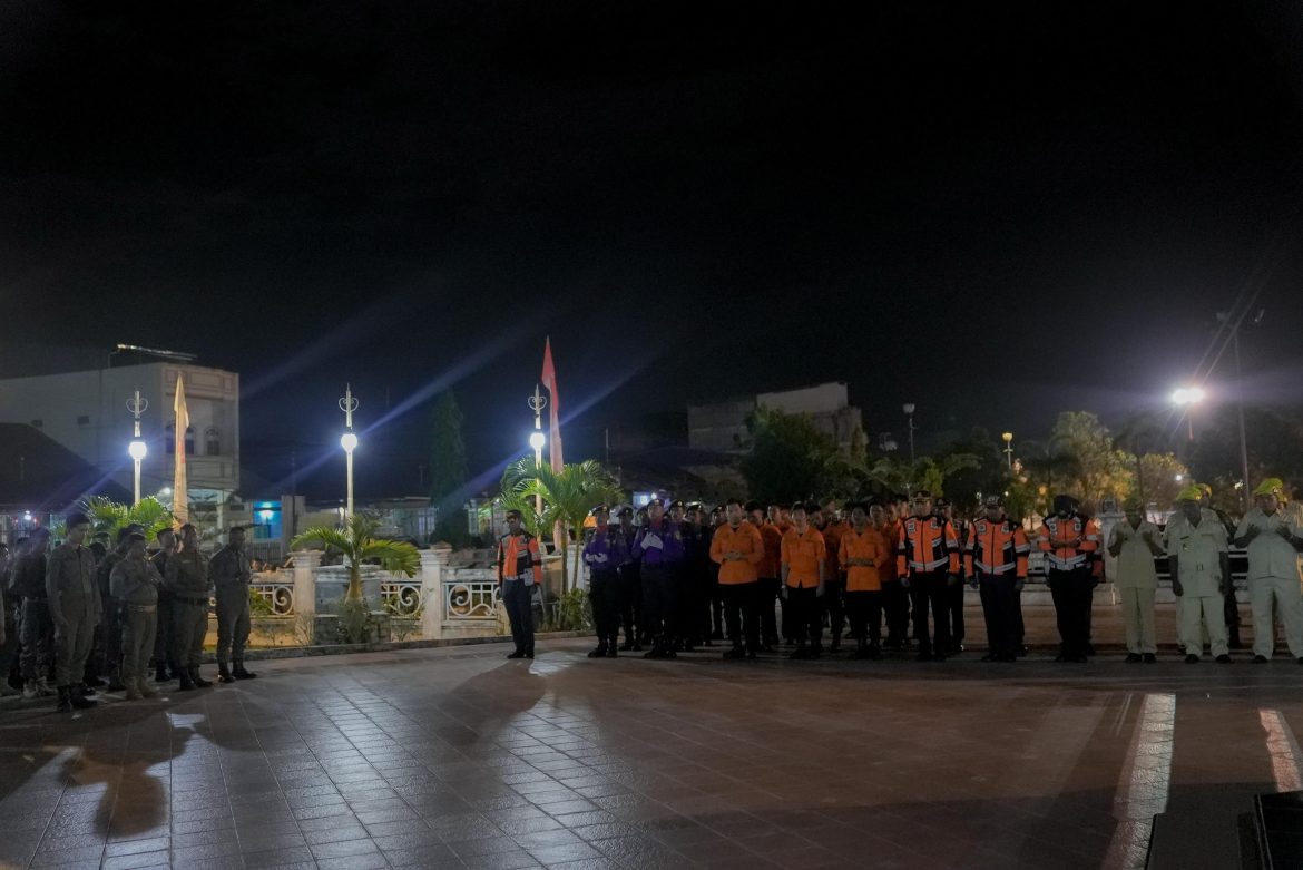 Berlangsung Khidmat, Bupati Rohil Hadiri Upacara Malam Renungan Suci