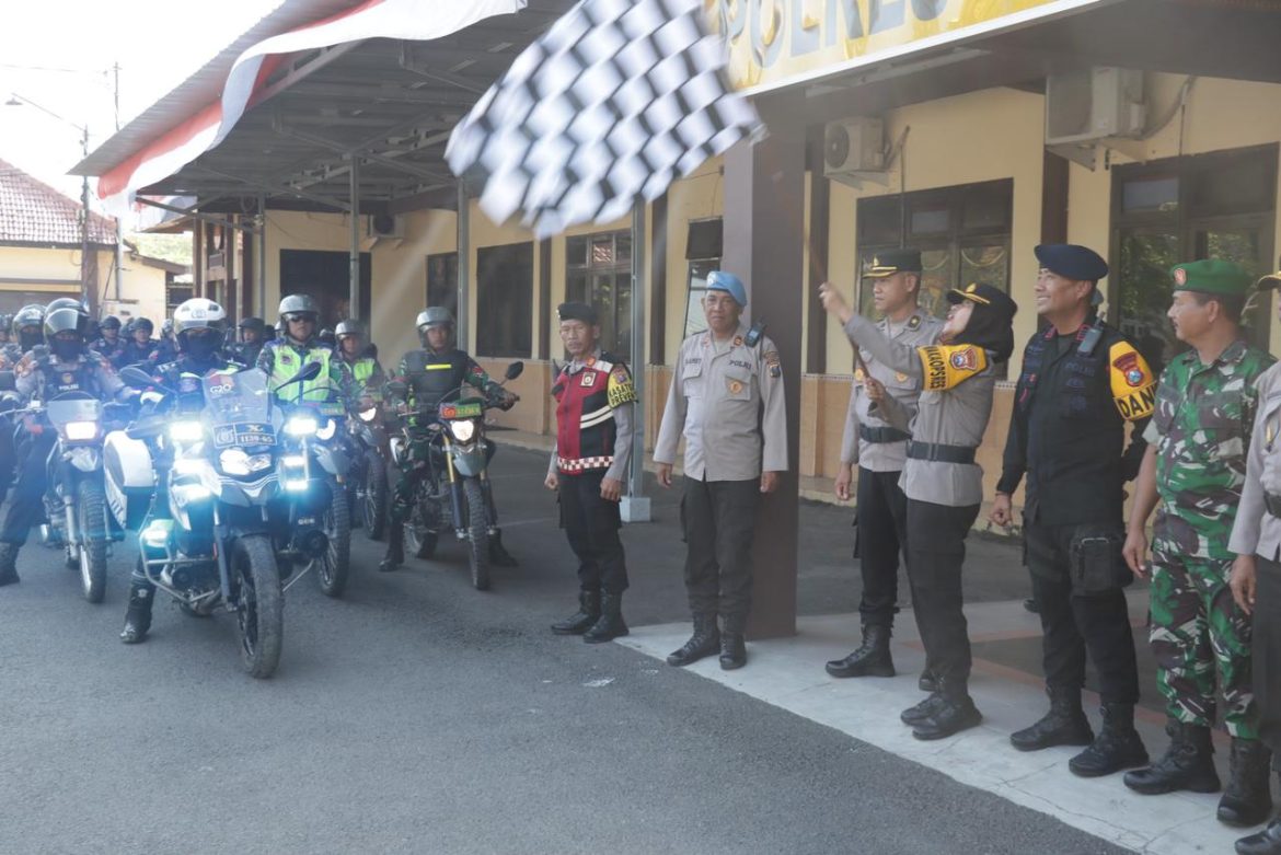Jelang Pilkada 2024, Polres Sampang Gelar Patroli Skala Besar Guna Ciptakan Kamtibmas Kondusif