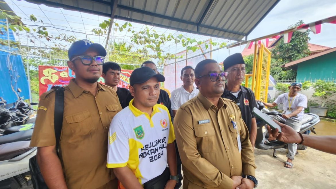 Ketua KONI Rohil Samsuri Meninjau Langsung Pertandingan Futsal Kejurkab 2024