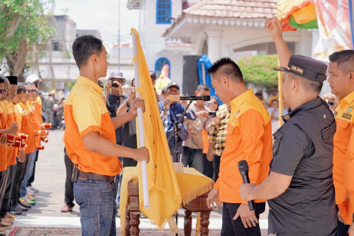 Afrizal Sintong Kukuhkan Ribuan Pengurus Kosgoro 1957 Kabupaten Rohil, Teriakan Lanjutkan Menggema