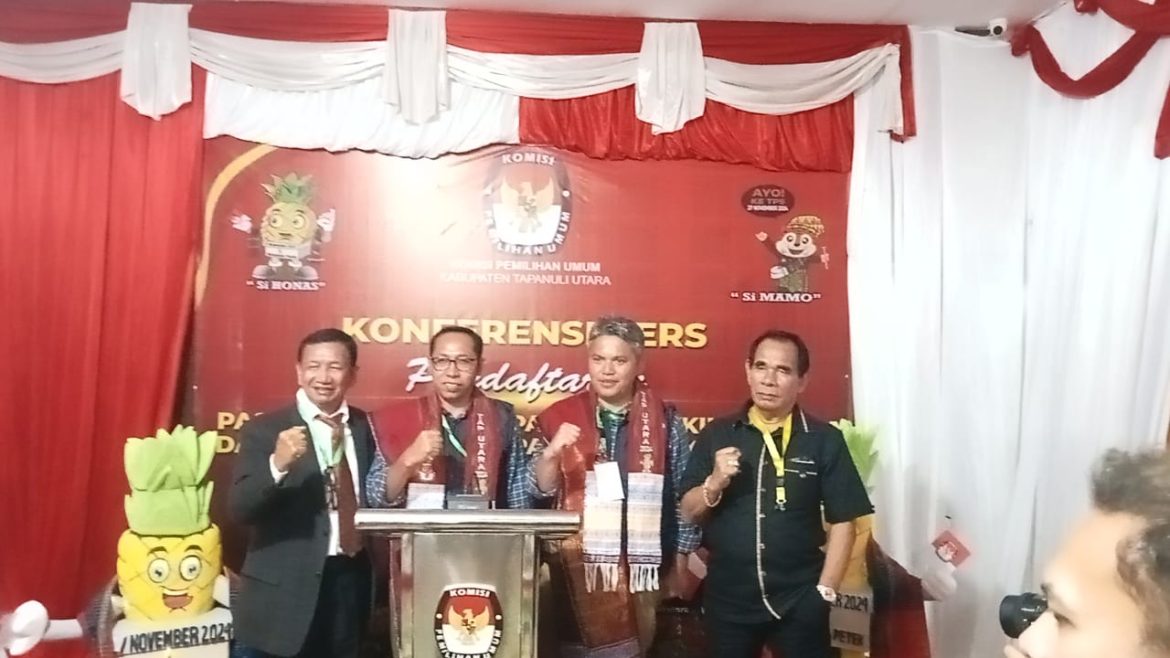 Ribuan Elemen Masyarakat dan Ormas Hantarkan Pasangan JTP-DEN’S Mendaftar Ke KPUD Tapanuli Utara. 