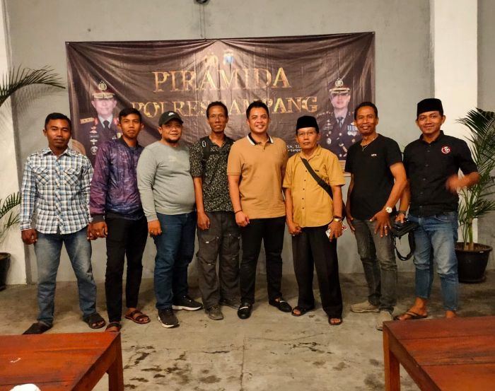 Jalin Sinergi Jaga Kamtibmas, Kapolres Sampang Ajak Ratusan Awak Media Ngopi Bareng