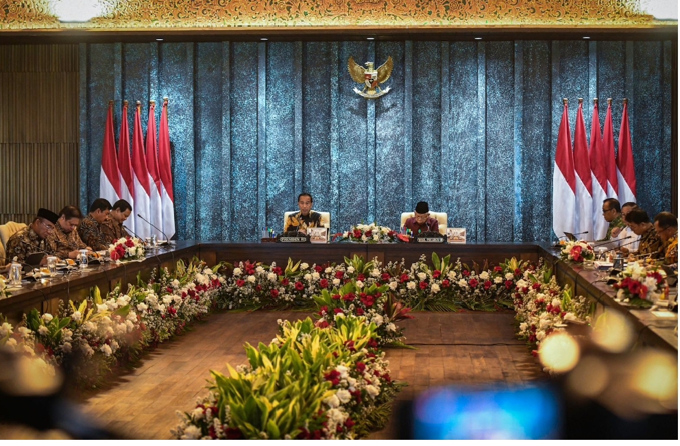 Presiden Sampaikan Arahan dalam Sidang Kabinet Paripurna Terakhir