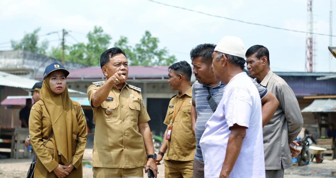 Tinjau Ruas Jalan Pasar Modern, Bupati Asmar : Insyaallah Bulan ini Mulai Kita Bangun