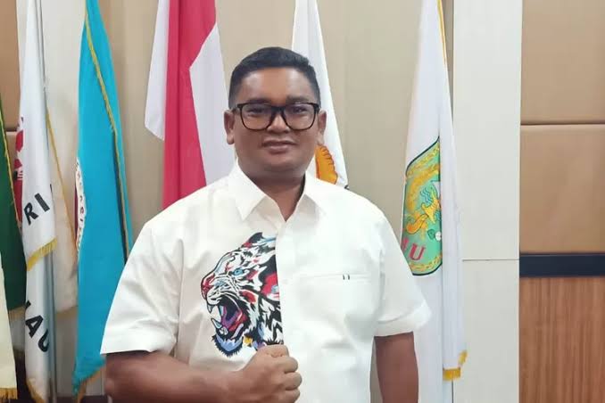 Samsuri SH, M.Si Apresiasi Atlit Cabor Ski Air dan Senam Asal Rohil Raih Medali di PON XXI Aceh – Sumut
