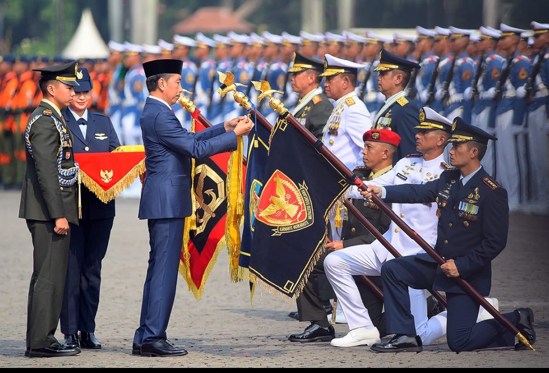 Presiden Jokowi Pimpin Upacara Peringatan HUT Ke-79 TNI di Monas