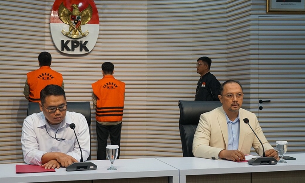 KPK Menetapkan 3 Orang Tersangka Korupsi Terkait Pengadaan Alat Pelindung Diri di Kemenkes