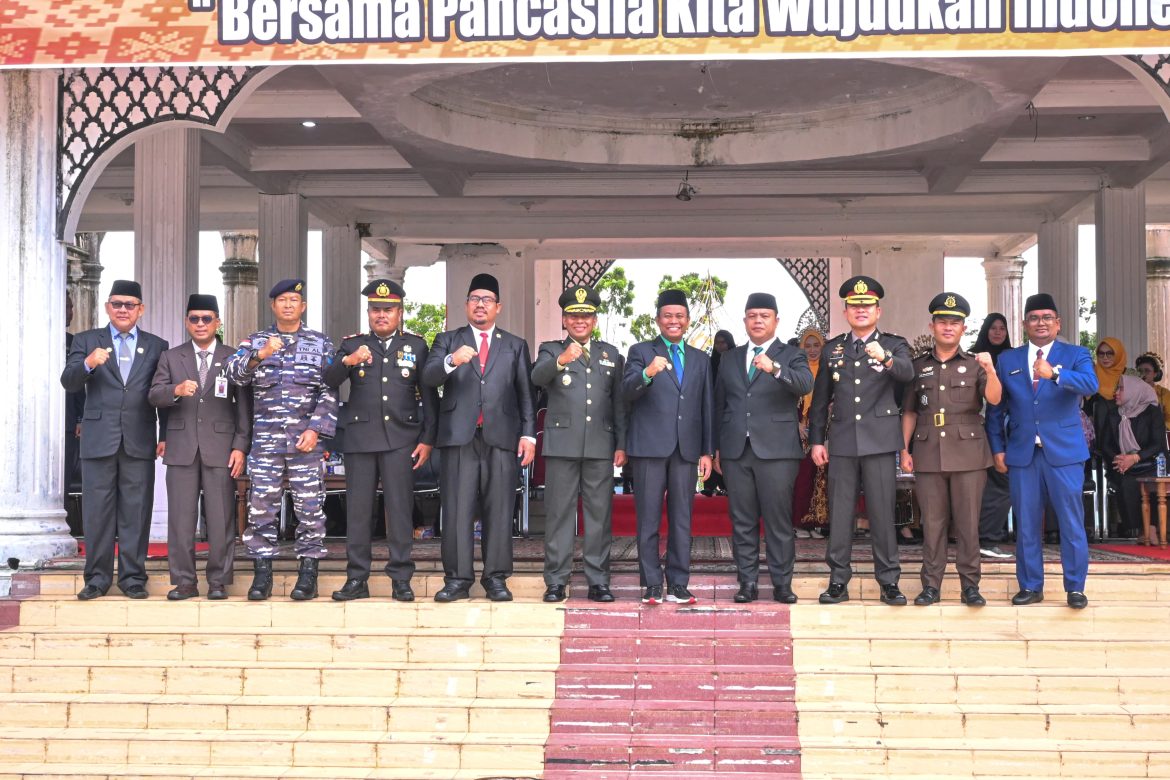 Plt. Bupati Rohil H. Sulaiman Jadi Inspektur Upacara Peringatan Hari Kesaktian Pancasila 