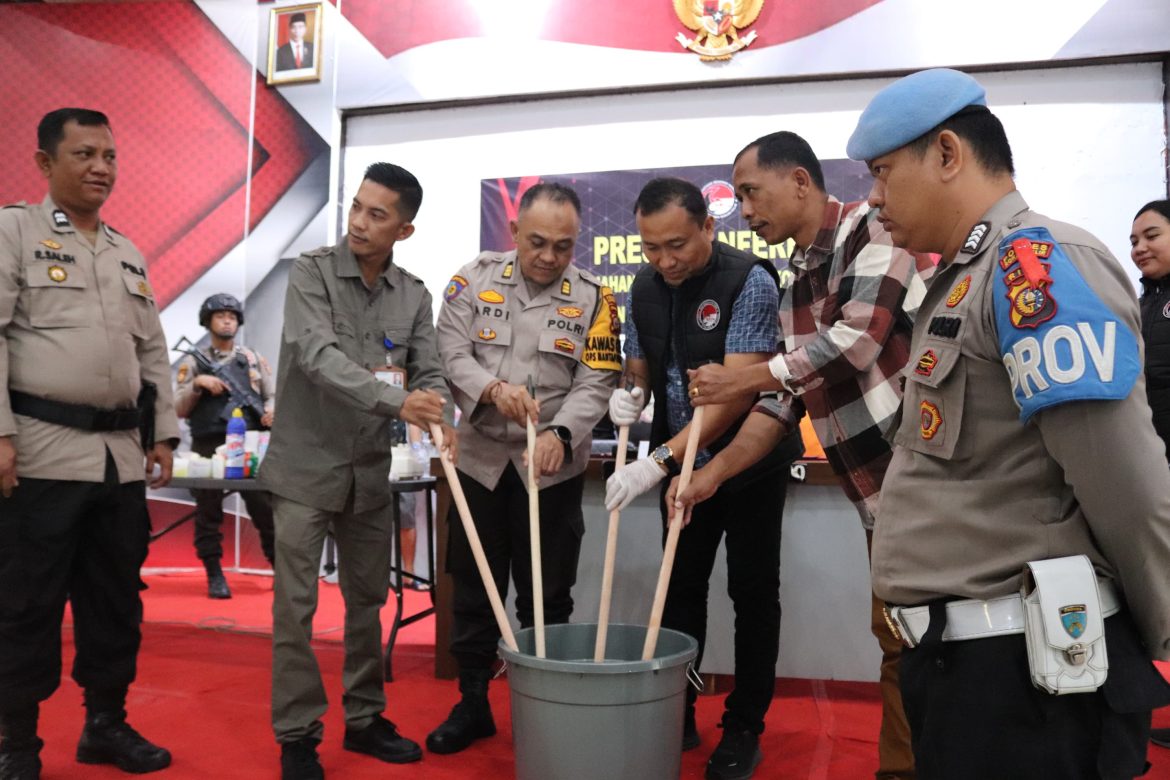 Polres Rohil Ekspos Pemusnahan Sabu 1,6 Kg dari Tangan 8 Tersangka di dalam 4 Kasus