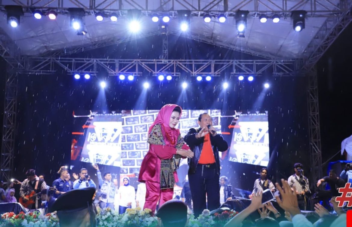 *Berlangsung Meriah‼️Meski Hujan, Puncak HUT Ke-25 Rohul Dihadiri Ribuan Warga