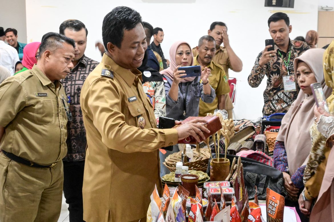 Sekda Rohil Pimpin Rapat Evaluasi Capaian Realisasi Fisik dan Keuangan Daerah