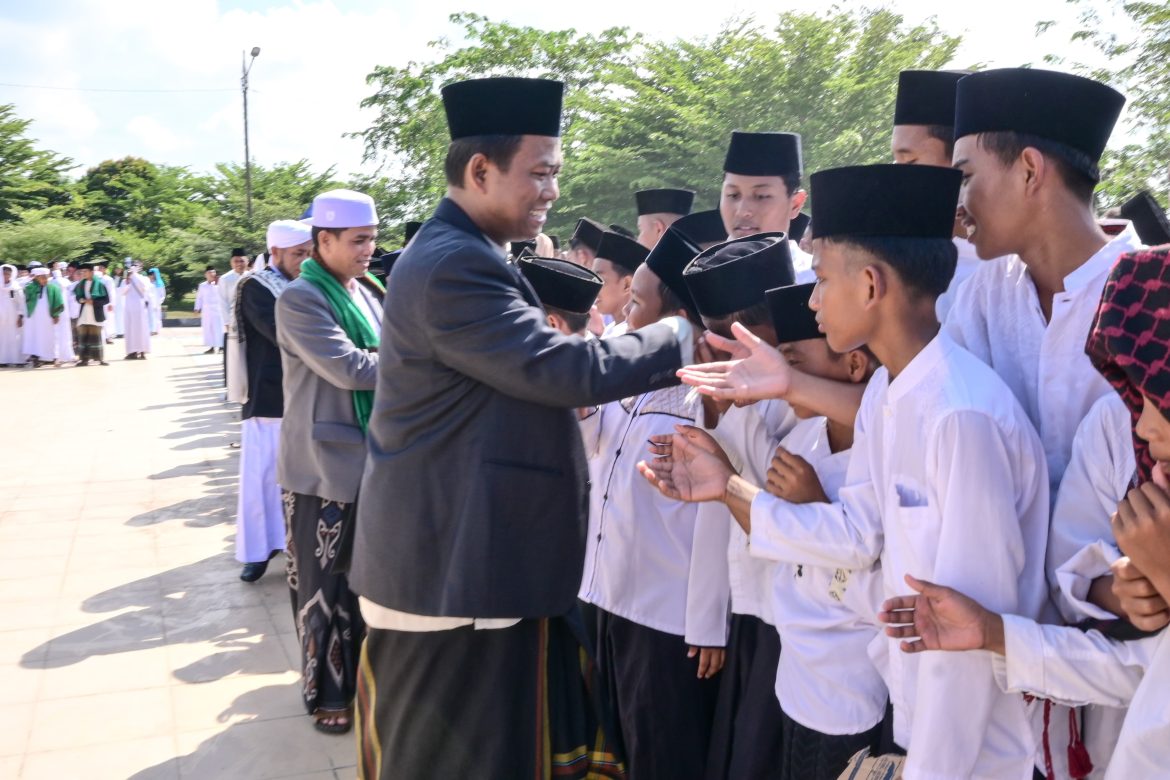 Apel Peringatan Hari Santri Nasional: Menyambung Juang, Merengkuh Masa Depan