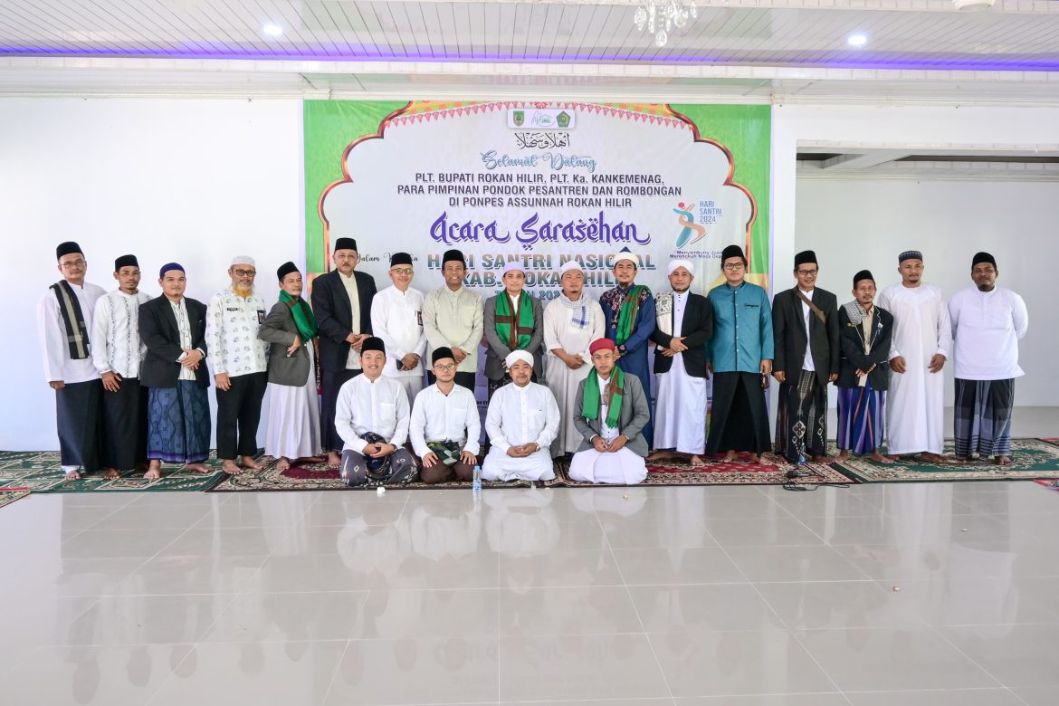 Hadiri Sarasehan Hari Santri Nasional, Plt. Bupati Berharap Rohil Aman Damai