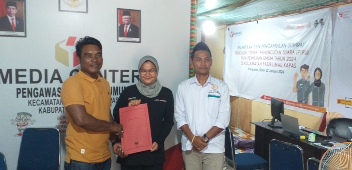 Dugaan Pelanggaran Kampanye Paslon 01, Tim Relawan Bijak Resmi Melaporkan Ke Bawaslu Kecamatan Pasir Limau Kapas