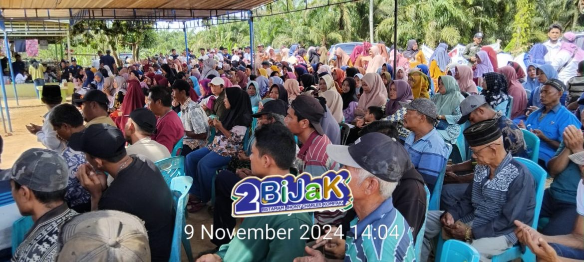 Pasangan “Bijak” H. Bistamam dan Jhony Charles Komitmen Berikan Seragam Sekolah Gratis dalam Kampanye di Batu Hampar