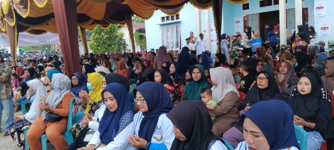 H. Bistamam – Jhony Charles Berkomitmen Meningkatkan Pelayanan Umum  Saat Kampanye  Dialogis di Bagan Punak Meranti