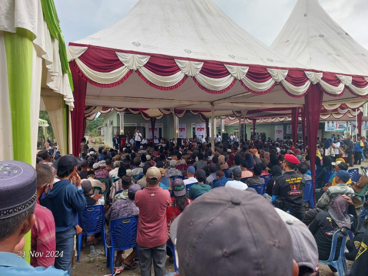 Diguyur Hujan Tak Menguragi Semangat Ribuan Masyarakat Kep.T.Leban Kec.Kubu hadiri dalam Kampanye BIJAK