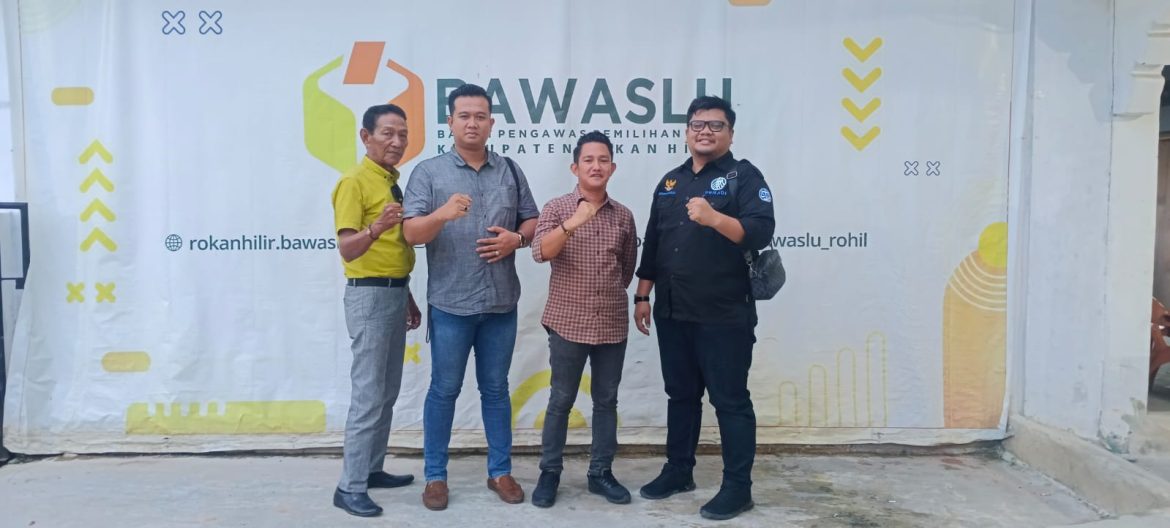 Diduga Manfaatkan Reses Untuk Kampanye, Tim Hukum BiJaK Laporkan Oknum Anggota DPRD Provinsi Riau Dan Perangkat Desa ke Bawaslu