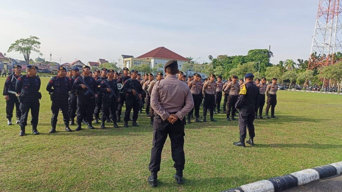 Personel Penebalan BKO Dalam Rangka Pemungutan dan Rekapitulasi Suara Diberangkatkan ke Polres Kuansing 