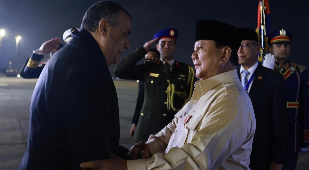 Presiden Prabowo Tiba di Mesir untuk Hadiri KTT D-8
