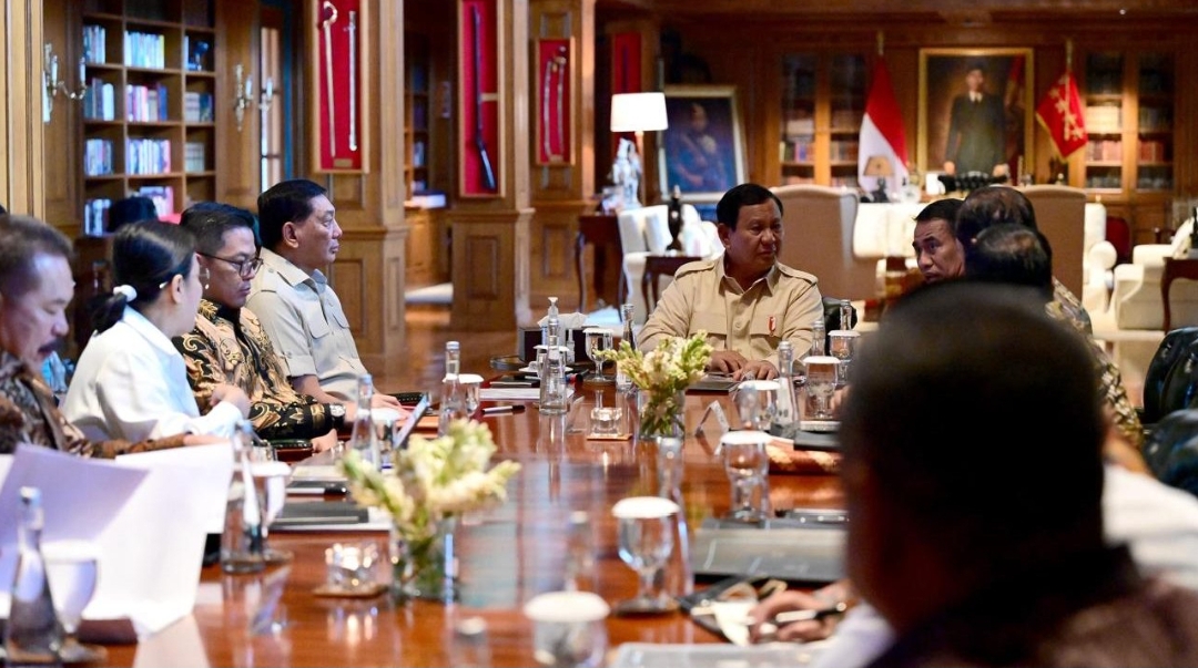 Presiden Prabowo Pimpin Rapat Terbatas Bahas Penataan Lahan Perkebunan Sawit