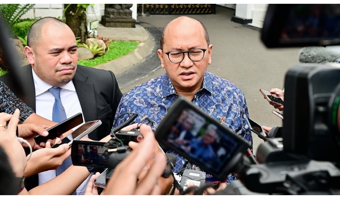 Presiden Prabowo Bahas Strategi Penguatan Investasi Mobil Listrik di Istana Merdeka