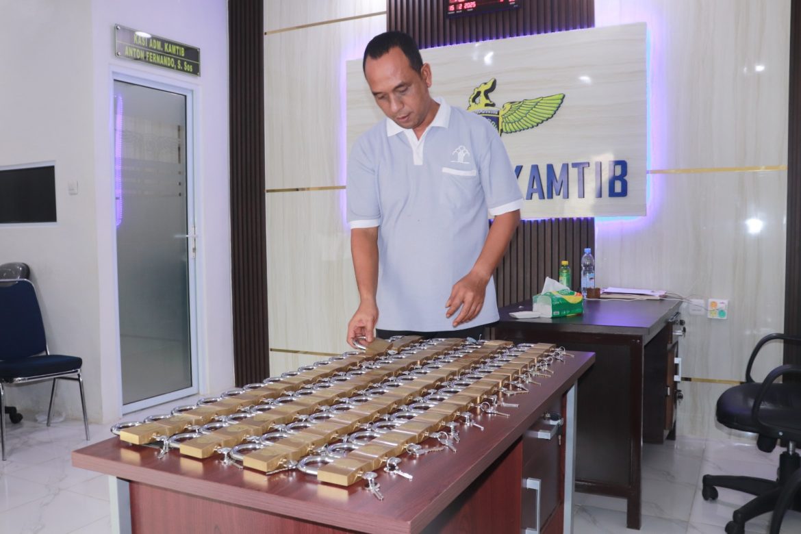 *Perkuat Keamanan, Lapas Pasir Pangarayan Lakukan Pergantian Gembok* 