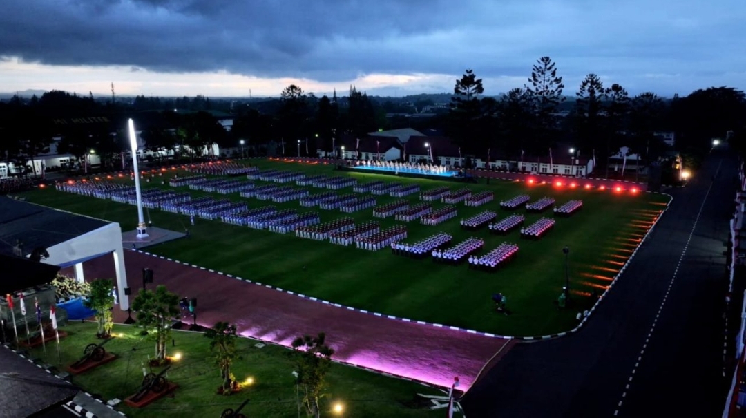 Dari Parade Senja hingga Kejutan Ulang Tahun, Momen Hangat Presiden Prabowo di Akmil Magelang