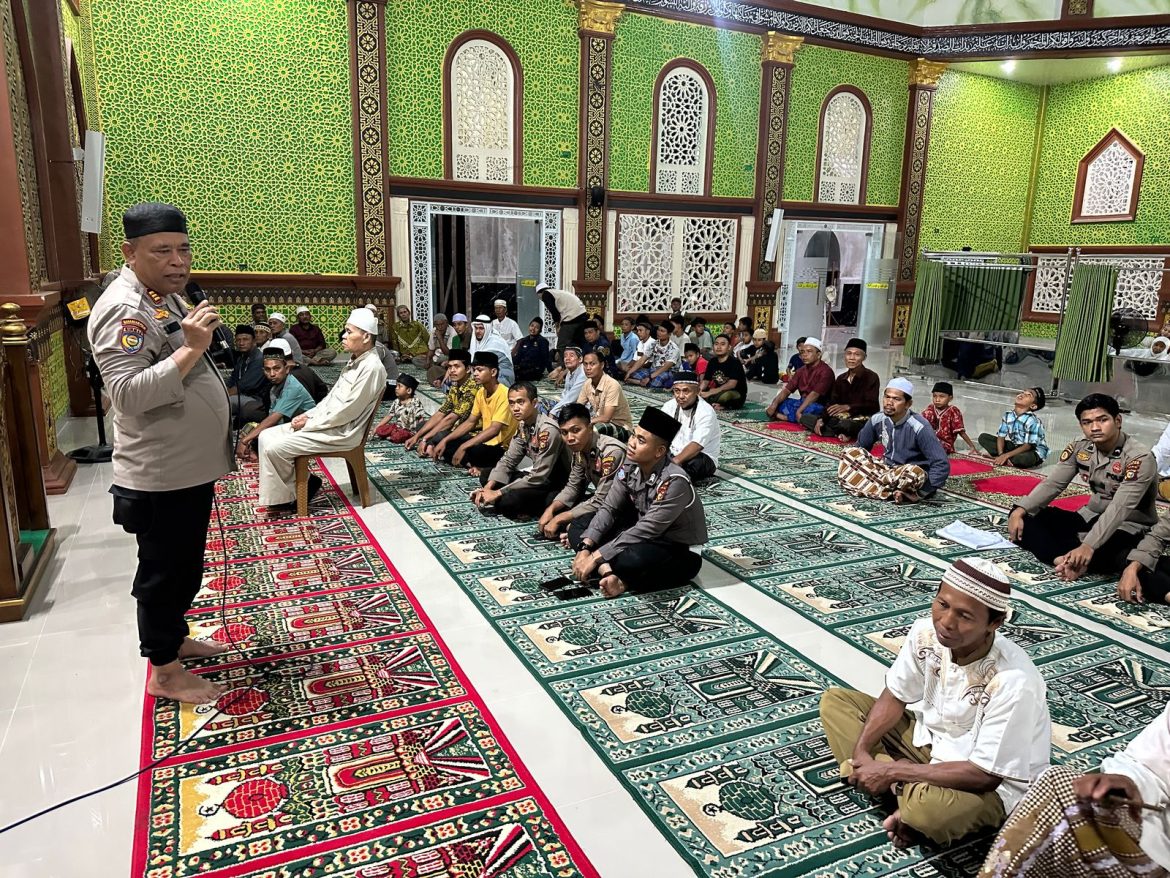 Safari Ramadhan Polres Rokan Hilir di Masjid Nurul Iman Banjar XII, AKBP Isa Imam Syahroni: Wujud Kepedulian terhadap Masyarakat 