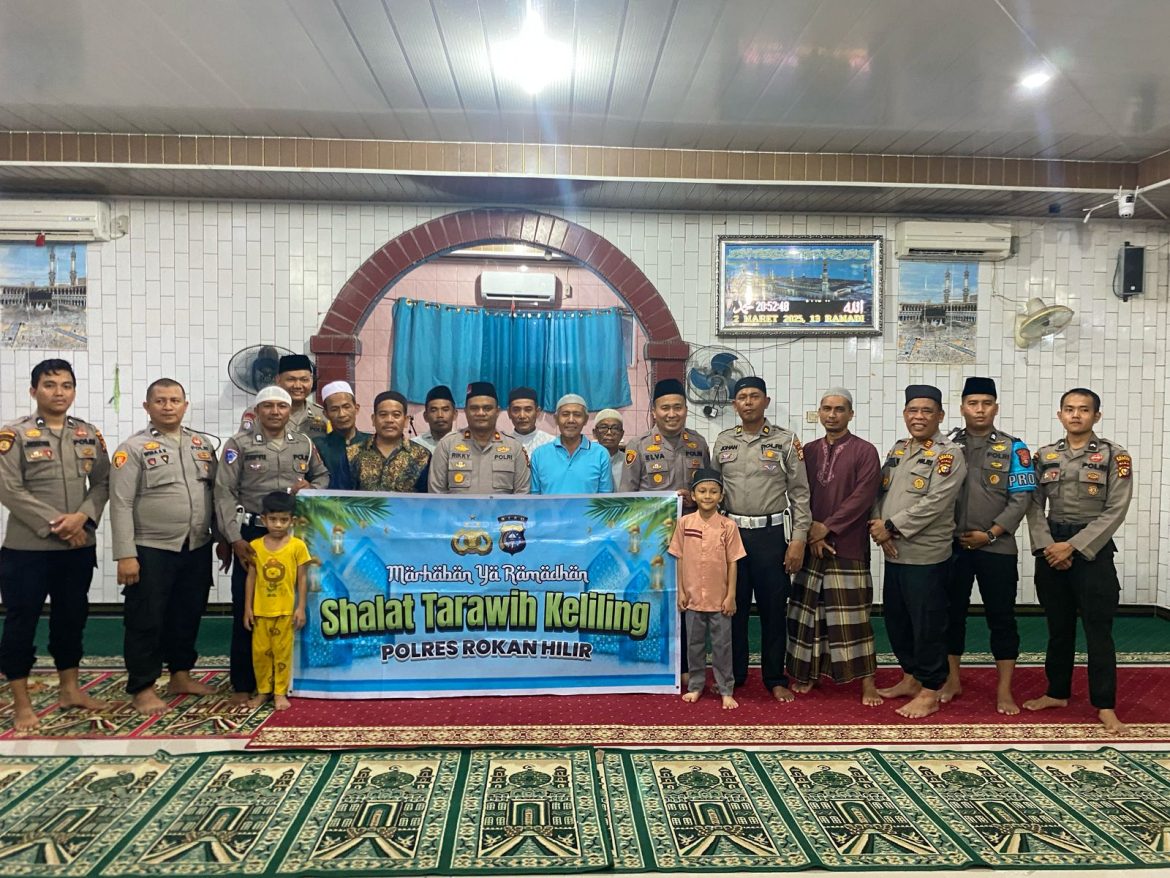 Shalat Tarawih Keliling ( Tarling) Polres Rohil 1446H. /2025. M. Menyapa Jama’ah Masjid Al-Muahiddin Banjar XII 