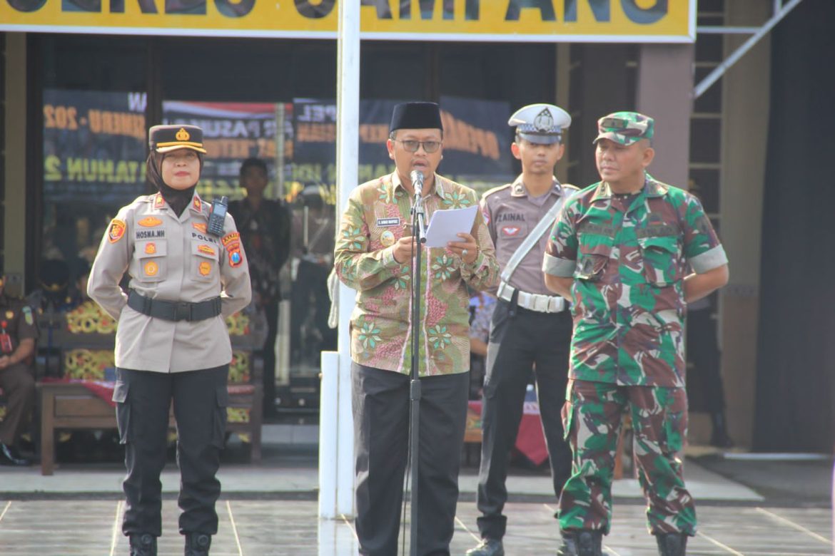 Wakil Bupati Sampang Pimpin Apel Gelar Operasi Ketupat Semeru 2025 Di Mapolres Sampang