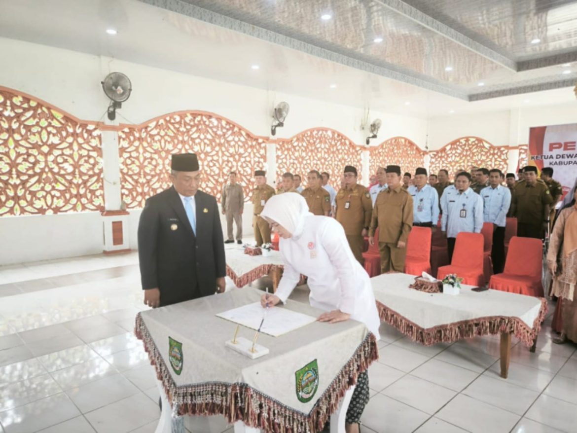 Dr. Yeni Dwi Putri Anton Resmi Dilantik Sebagai Ketua Dekranasda Rokan Hulu 2025-2030