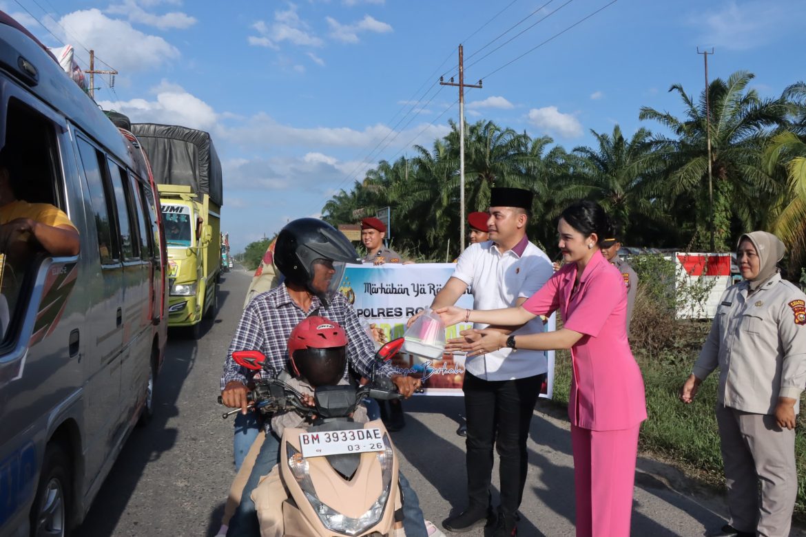 Update Ops Tertib Ramadhan LK 2025 Polres Rohil, Tunjukkan Kepedulian dengan Berbagi Takjil 