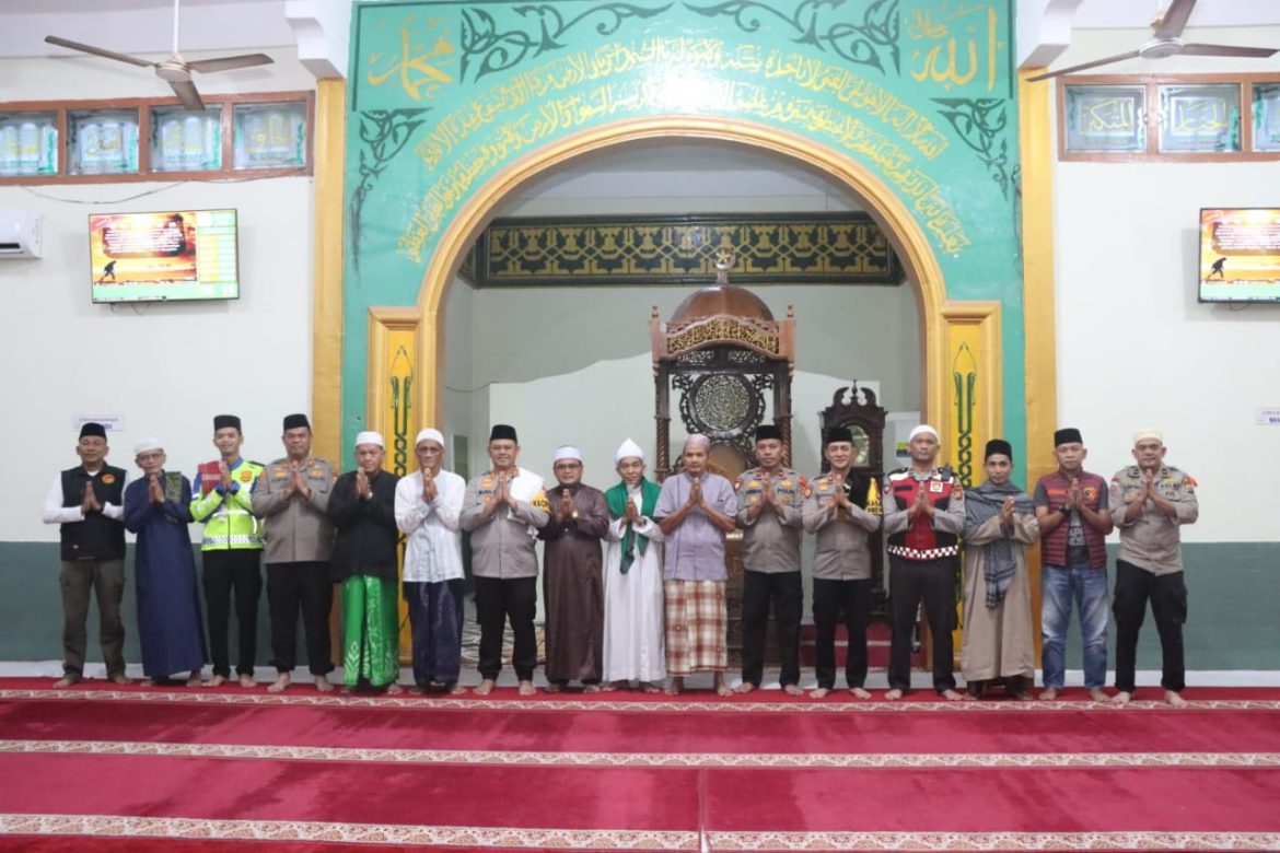 Kegiatan “NIRA” Polres Rokan Hulu, Menjaga Kamtibmas Dan Mempererat Hubungan Dengan Masyarakat